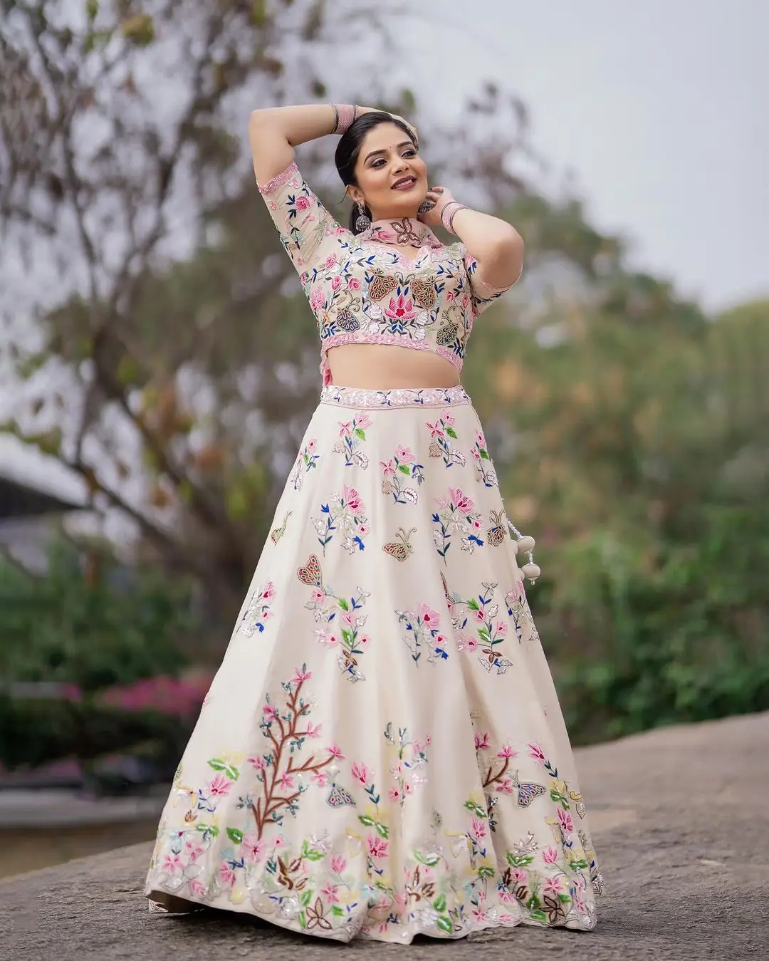 Maa TV Actress Sreemukhi in Pink Lehenga Choli